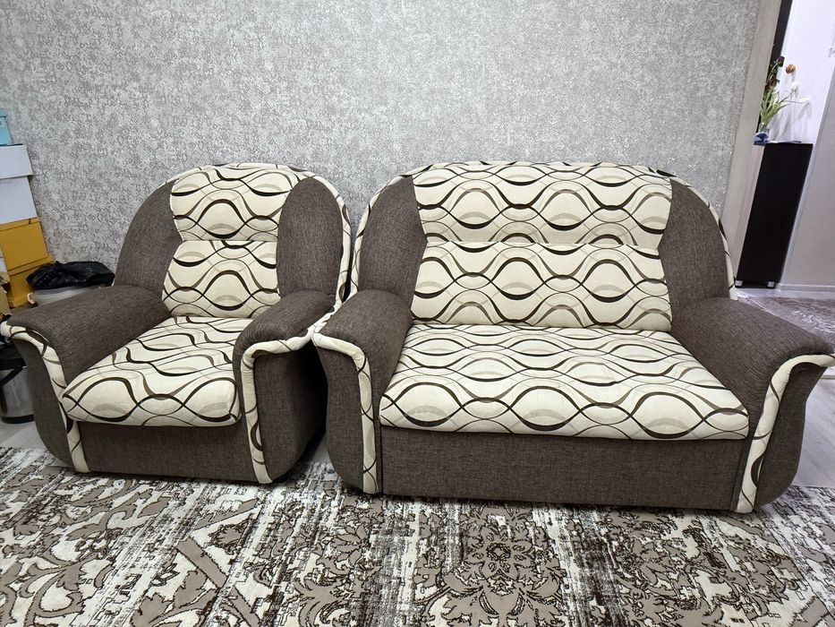 Продается комплект дивана