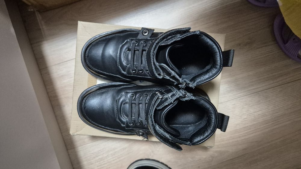 Осенние ботинки кожанные