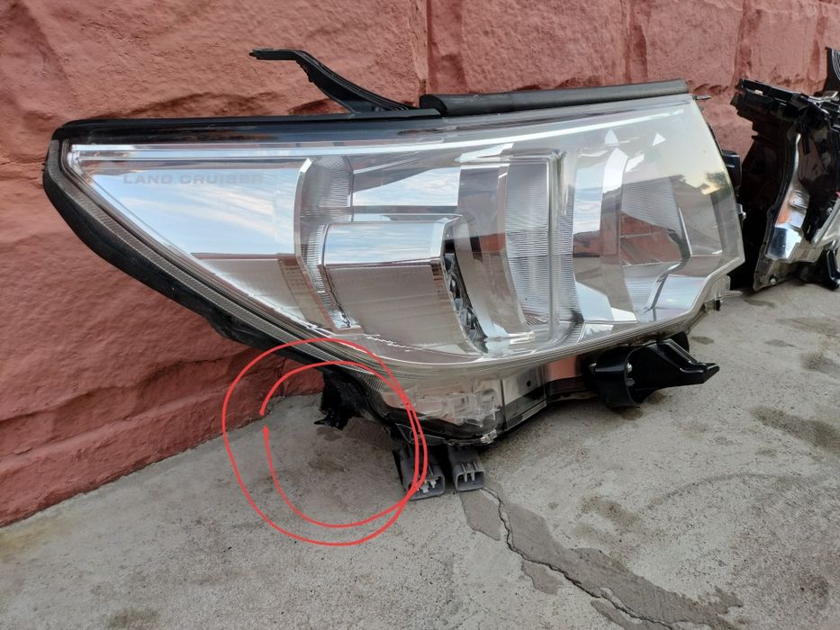 Фары Toyota Prado оригинал