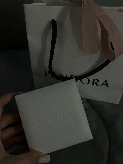 Pandora Колие Безкрайна любов