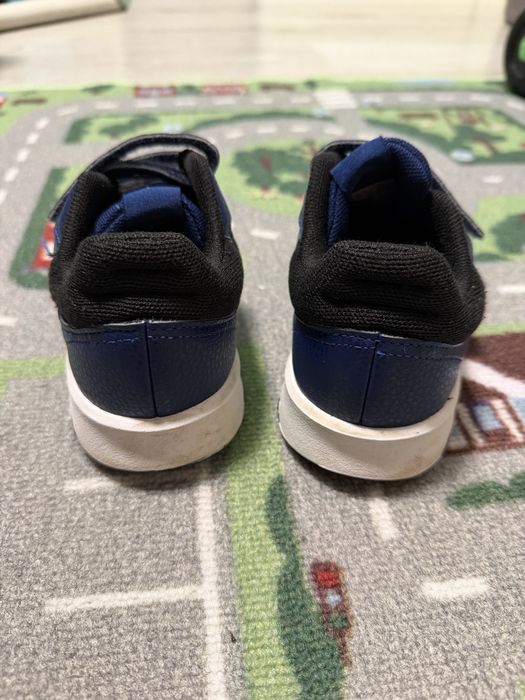 Маратонки Adidas 33-33-1/2н