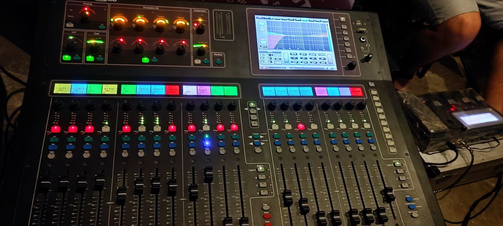 Allen heath Gld80 48  каналов цифров пулт