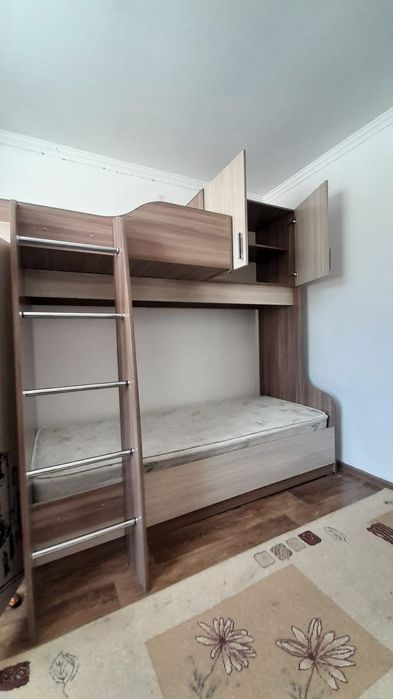 Двухъярусная кровать