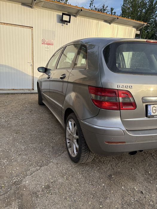 Mercedes benz b class