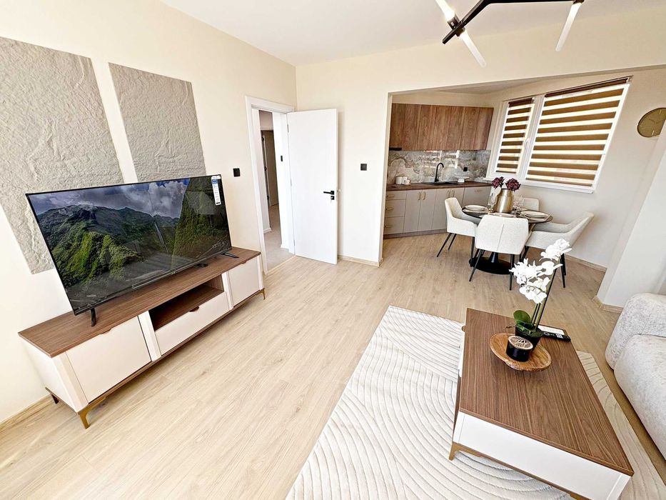 Продава се Тристаен апартамент в Свети Влас - 104 кв.м за 1055 €/кв.м - Снимка #2