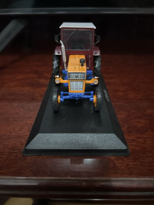 Tractor utb 650 scara 1/43