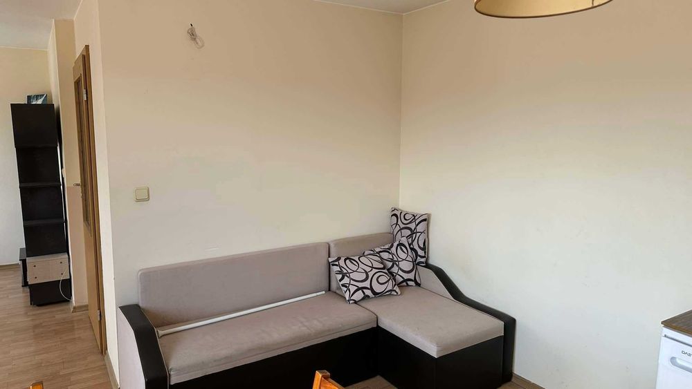 Дава се под наем Двустаен апартамент в София, Банишора - 60 кв.м за 484.5 € - Снимка #2