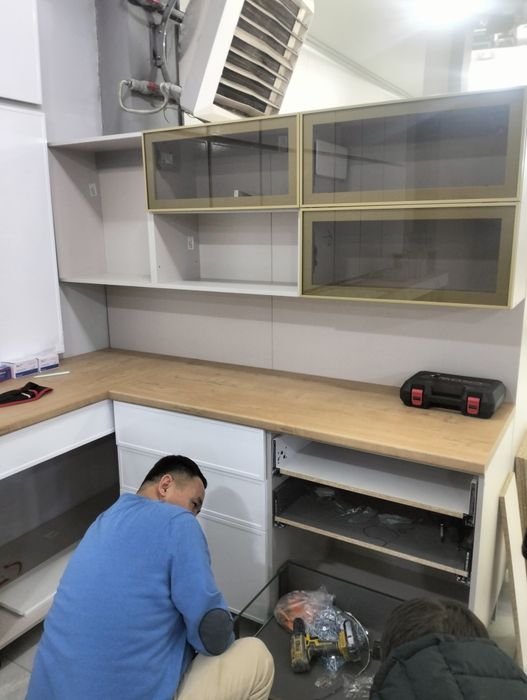 Сборка мебели

Работают только профес