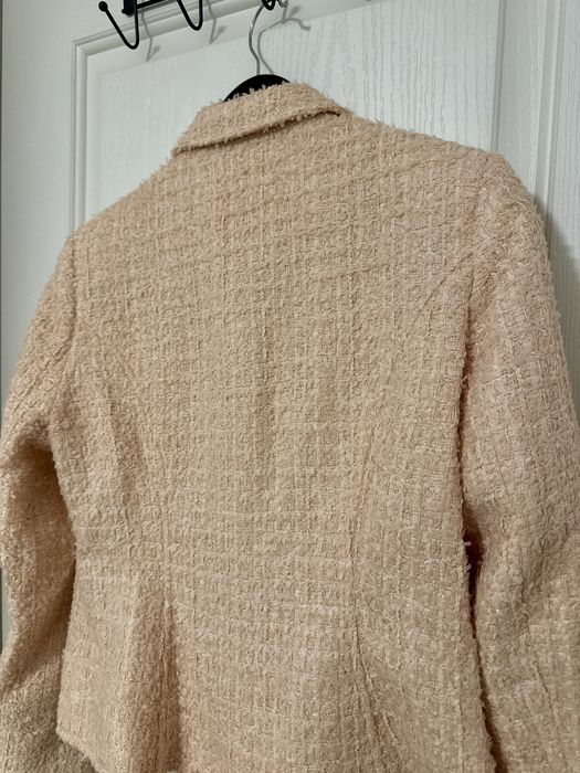 Елегантно дамско сако BALMAIN – букле, златни копчета