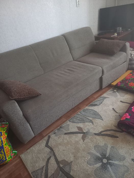 Даром отдам диван