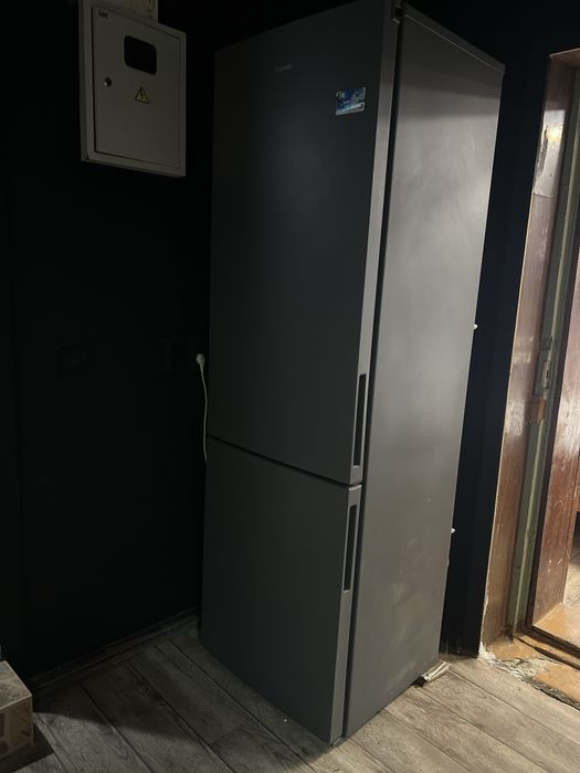 Продам Холодильник бирюса