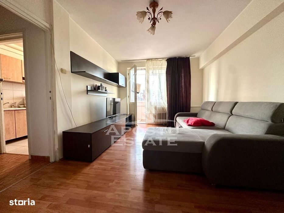 Apartament cu 2 camere de vanzare, lift, zona Centrala, Timisoara — fotografia 2