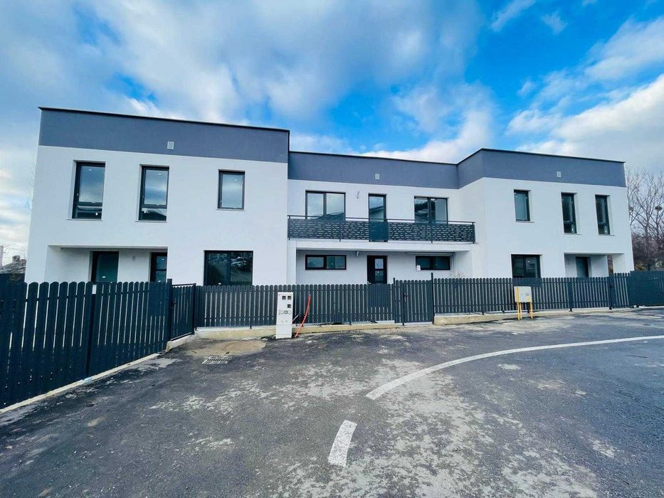 Comision 0%! Case cuplate de vanzare,112 mp, 300 teren, str Magnoliei