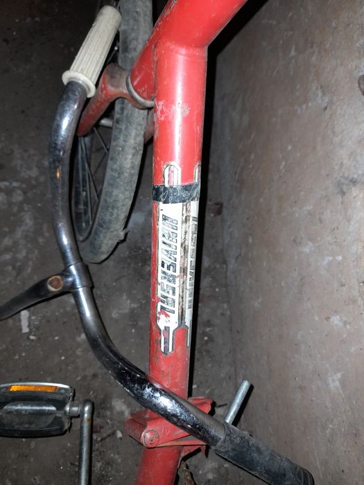 Vând biciclete pentru colecționari