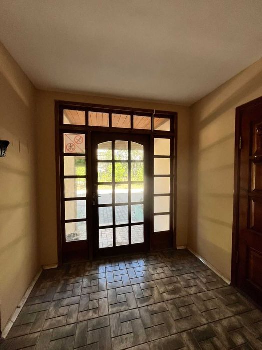 Офис в аренду 8 мкр