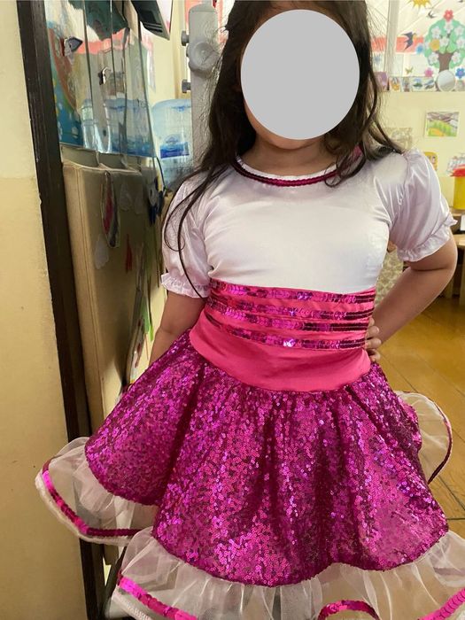 Продам костюми в отличном состоянии