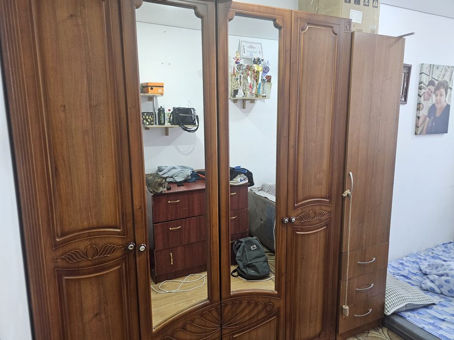 Отдам даром шкаф для одежды