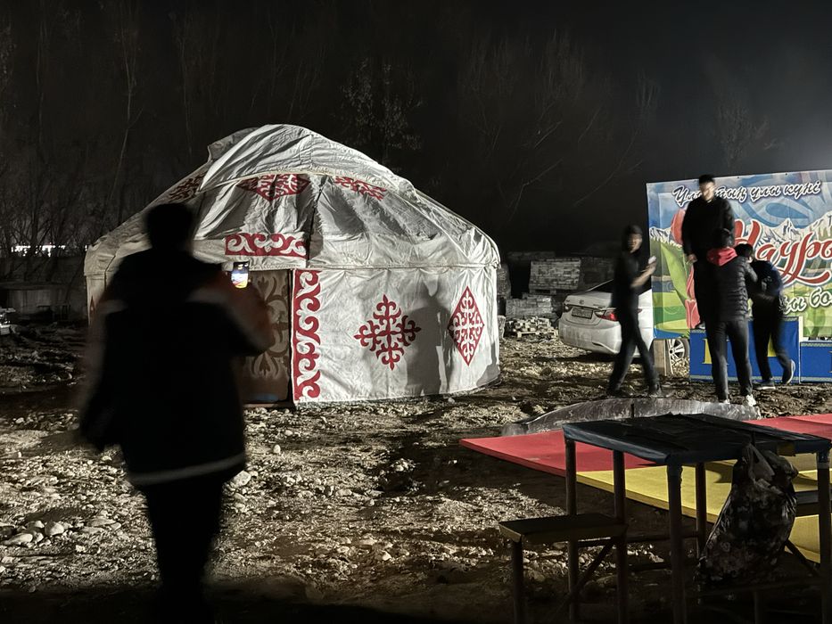 Палатка қазақ үи