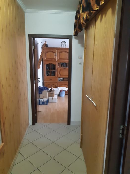 Apartament 2 camere semidecomandat etaj 1 suprafata 45 mp