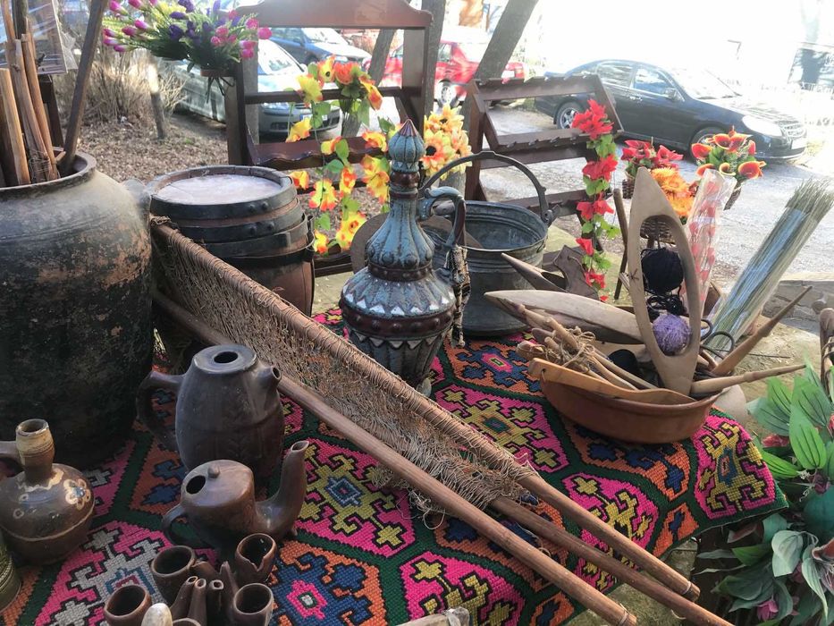 Голяма разпродажба на черги,китеници и друга битова декорация