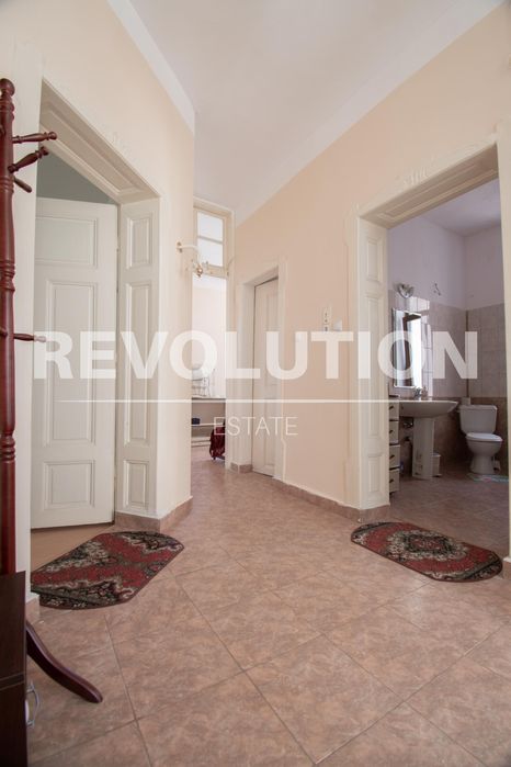 Дава се под наем Тристаен апартамент в София, Център - 106 кв.м за 750 € - Снимка #8