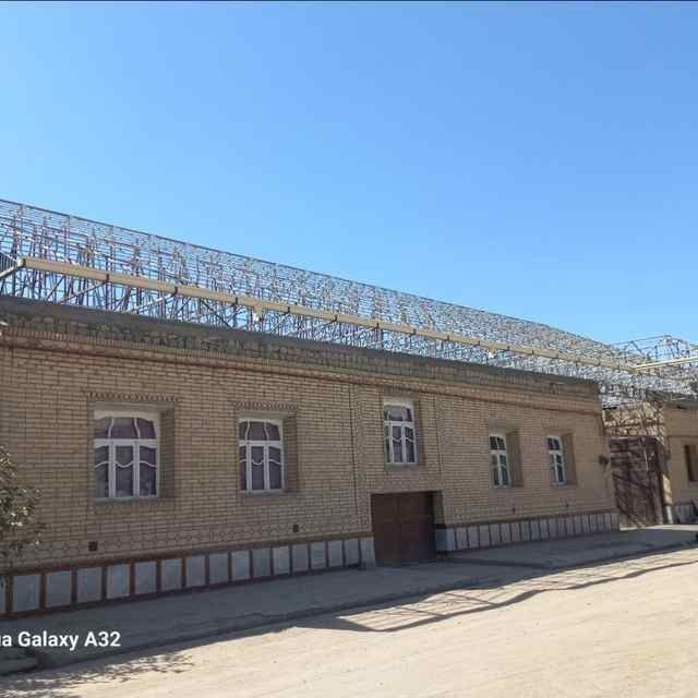 Контейнер материалидан катта катта хажимдеюаги  том навлар куриб берам