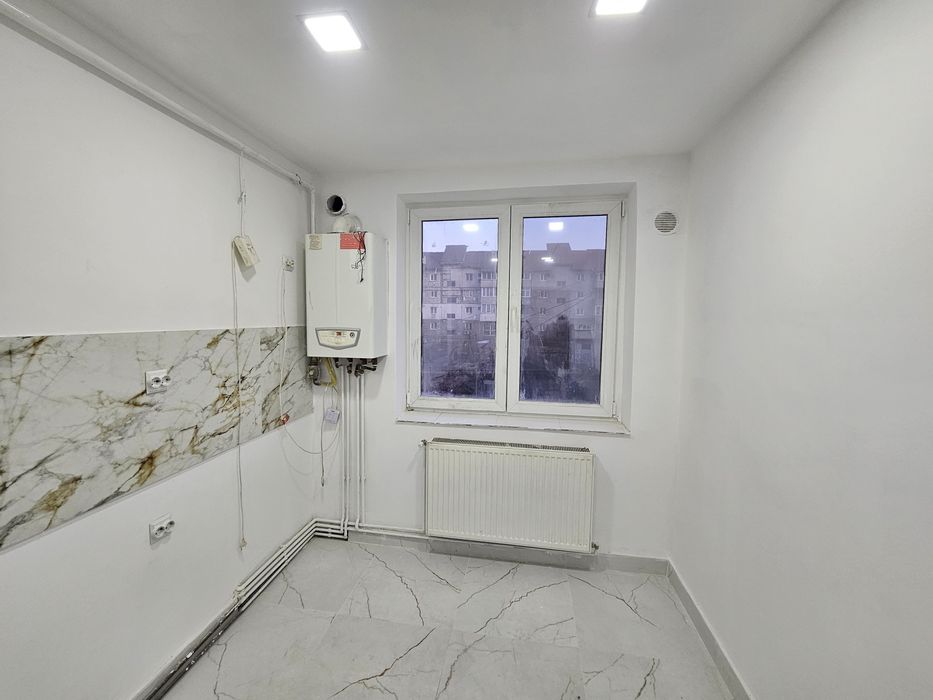 Apartament 2 camere,etaj 2, renovat, zona ultracentrală