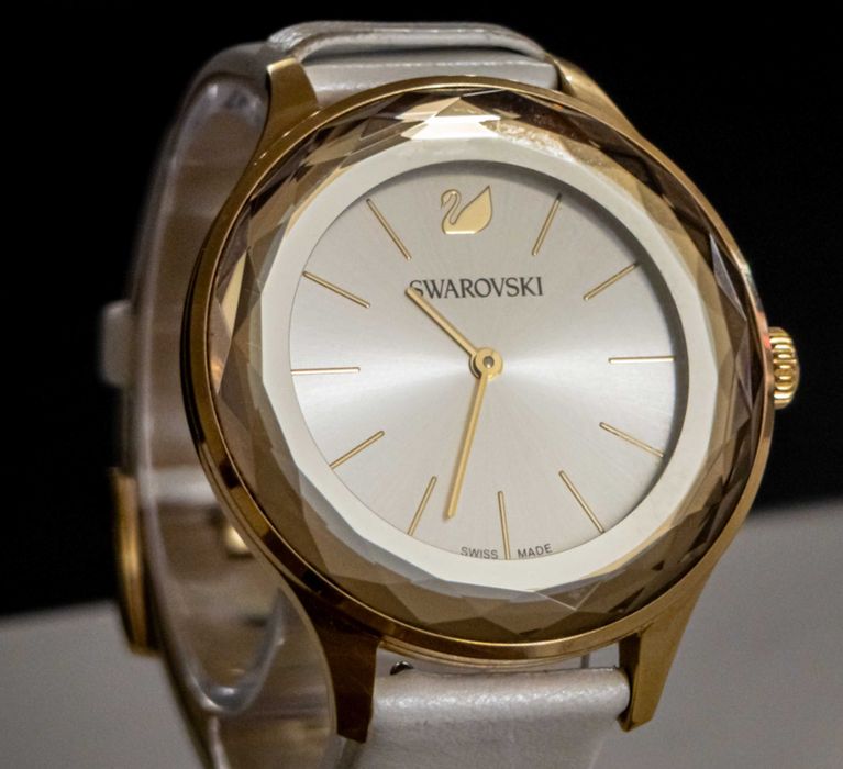 Дамски часовник Swarovski Octea Nova