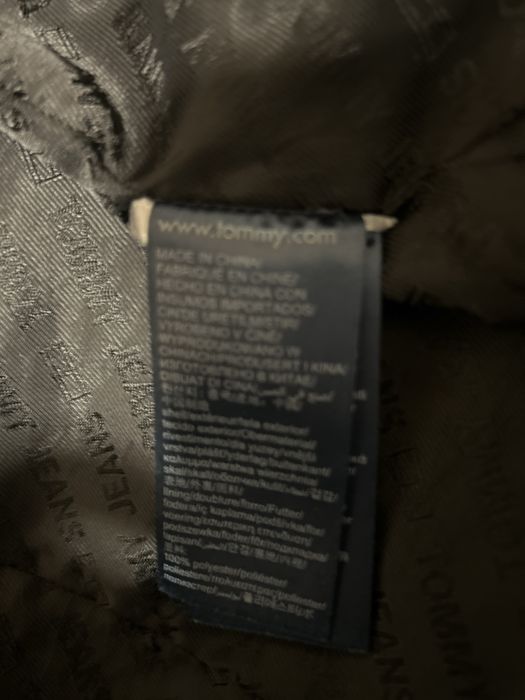 Vand geaca Tommy marimea S,