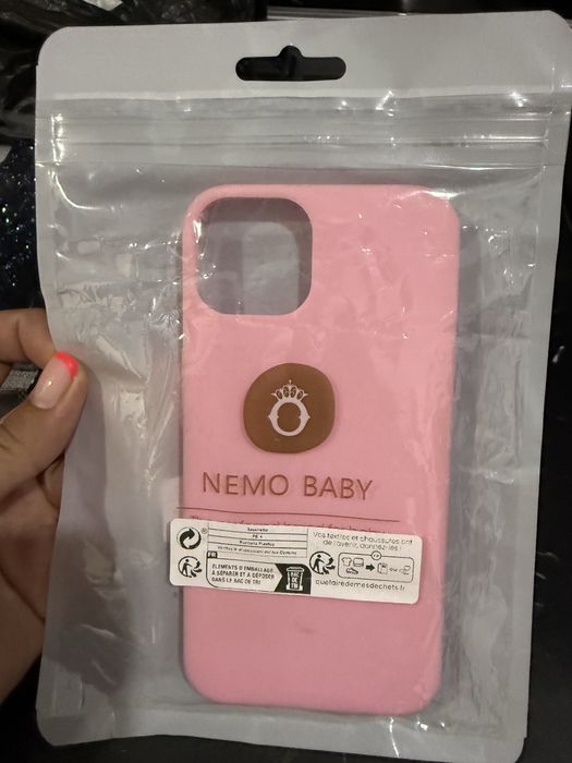 Продавам кейс за iphone 13 и 15