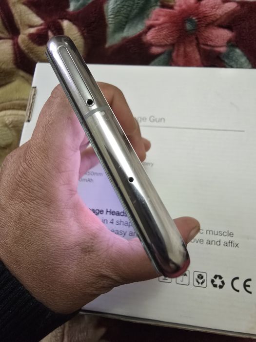 Прдам samsung s 10 e   в отлтчном состояние все родное