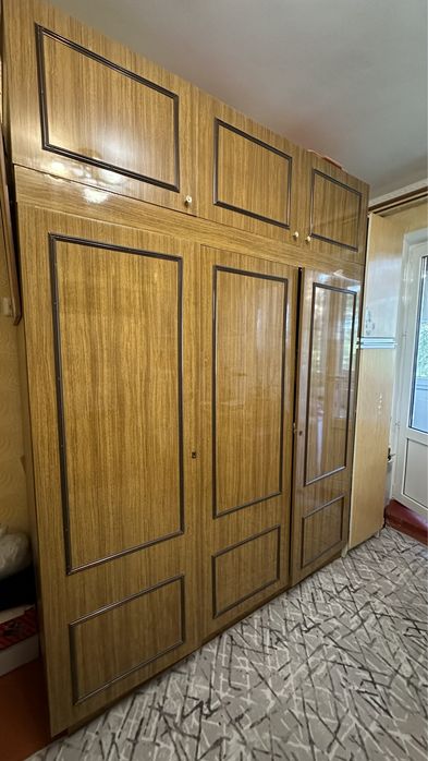 Продам шкаф б/у + пенал