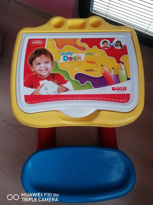 Детски пластмасов чин