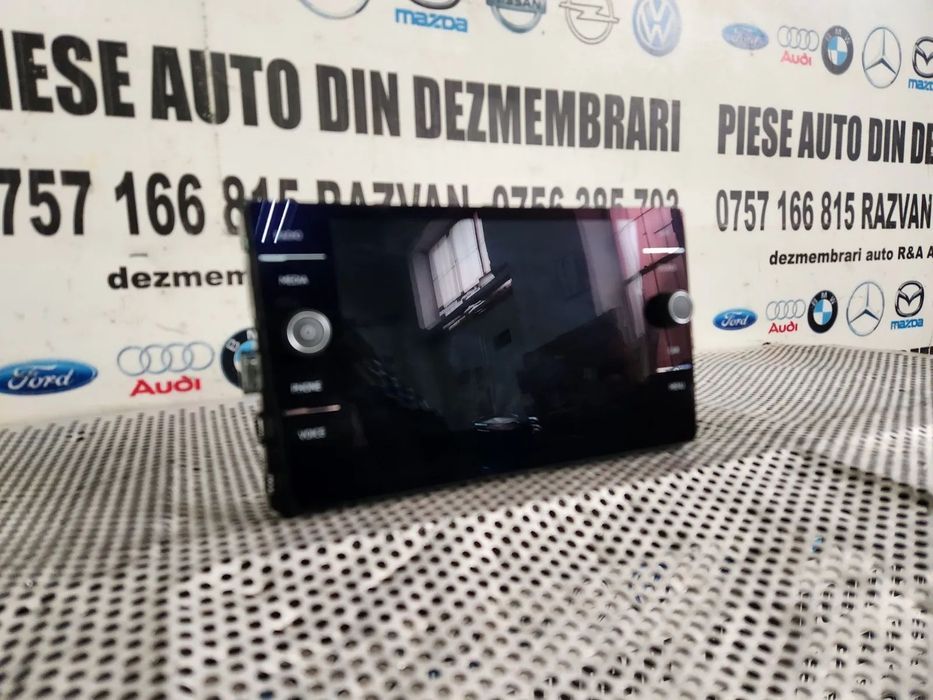 Display Navigatie 8 Inch Vw Tiguan Passat B8 T-Roc Golf Polo Cod 5GA Dezmembrez Vw T-Roc - Dezmembr