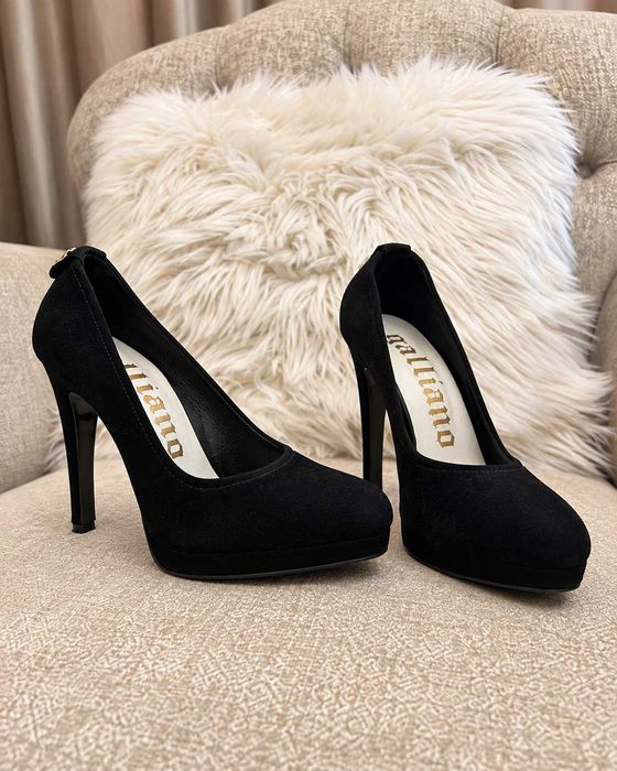 Pantofi John Galliano, mărimea 39, negri, piele întoarsă, toc înalt