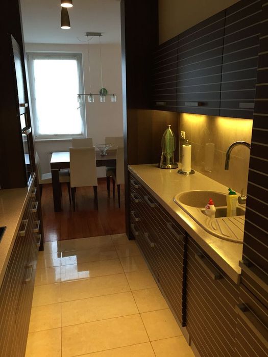 Продава се Тристаен апартамент в София, Овча купел - 101 кв.м за 1476 €/кв.м - Снимка #2