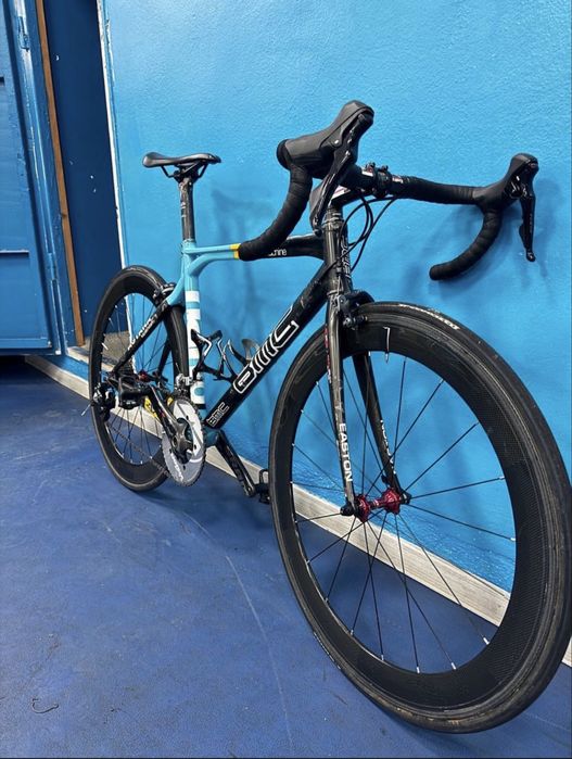 Продается шоссейный велосипед профессильнальный