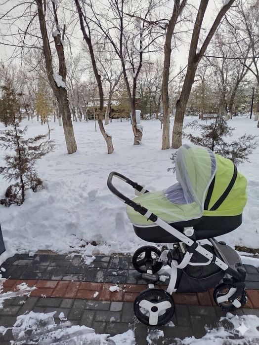 Продам коляску 2в1