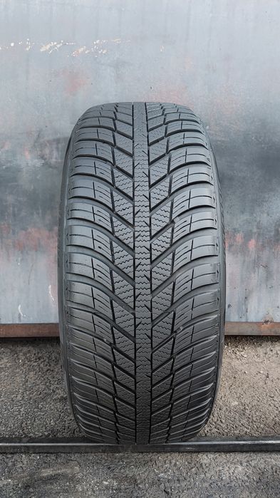 1бр. всесезонна гума 205/55/16 Nexen N'Blue 4 Season