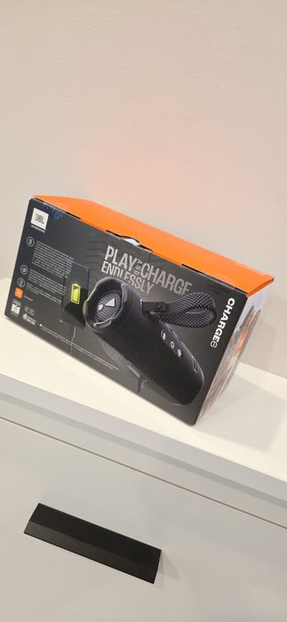 Boxa speaker  JBL Charge 6 nouă , sigilata. Pret fix. Nu insistați