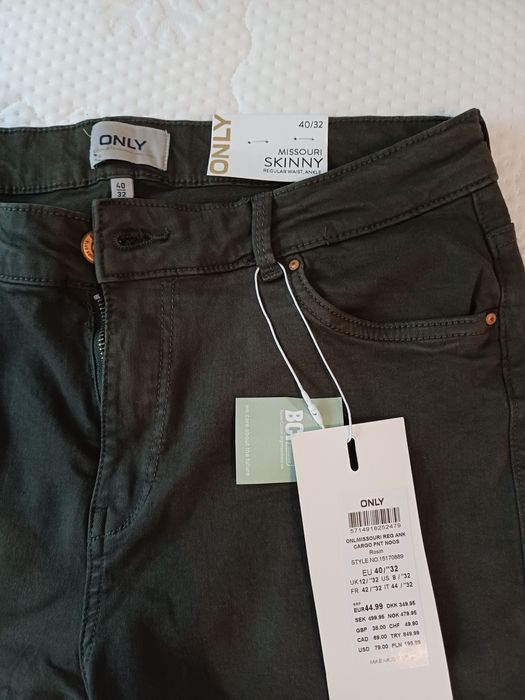 Pantaloni Only kaki, 40/32