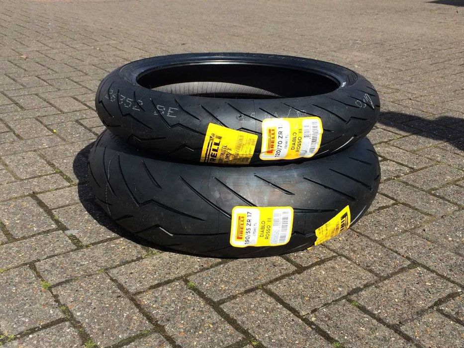 продам шины на мотоцикл  pirelli metzeller michelin
