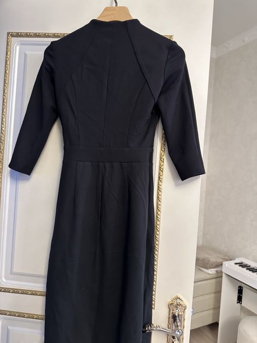 Черное платье на вечер и деловую встречу