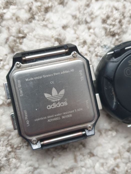 Vand ceas unisex .