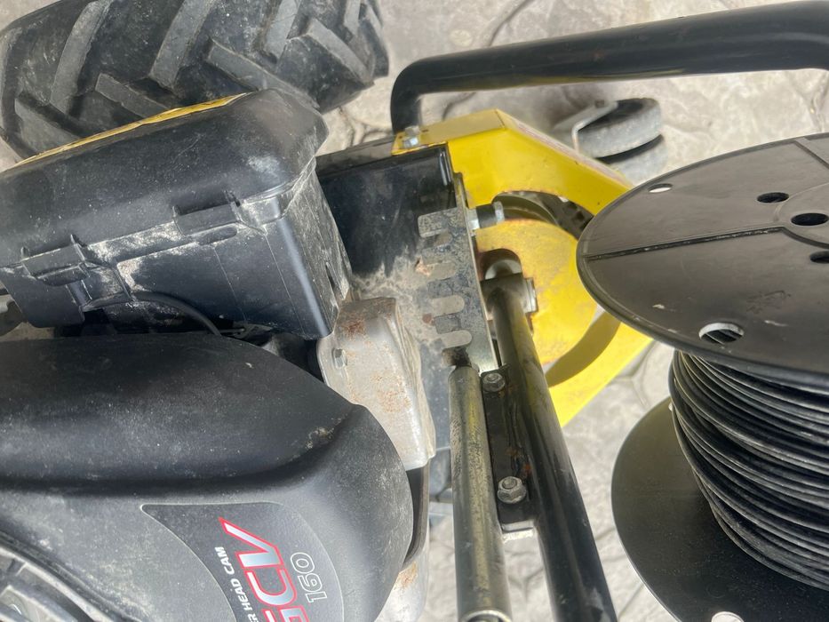 Masina ingropat cabluri in pamant Cedrus Ekotech NT60