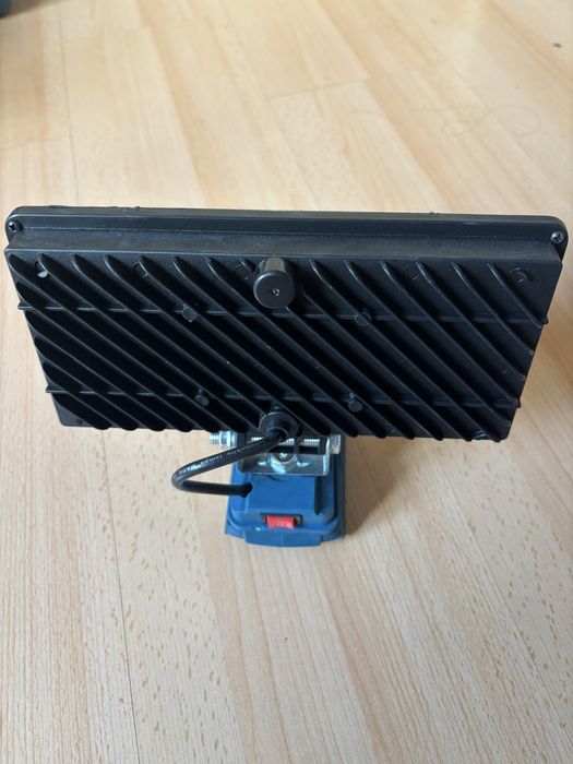 Акумулаторен прожектор Bosch