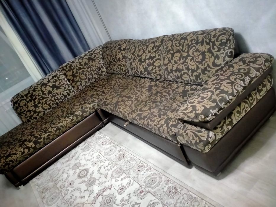 Диван продам срочно торг