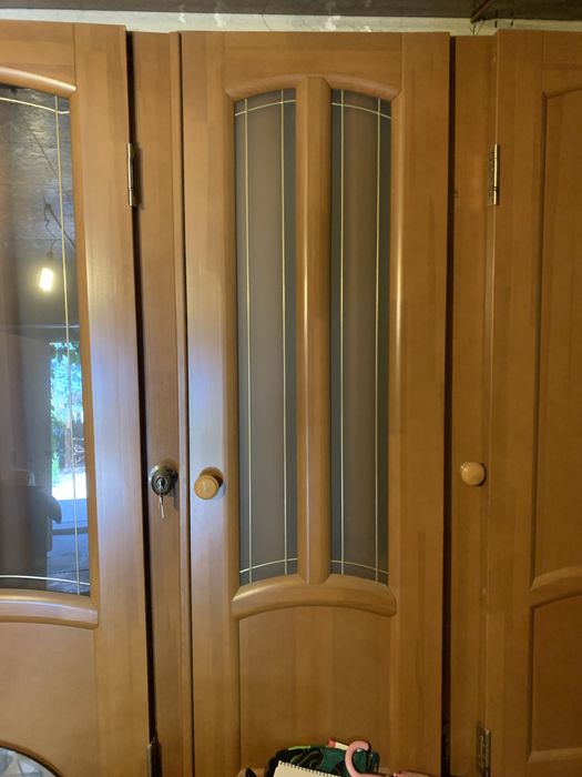 Двери деревянные