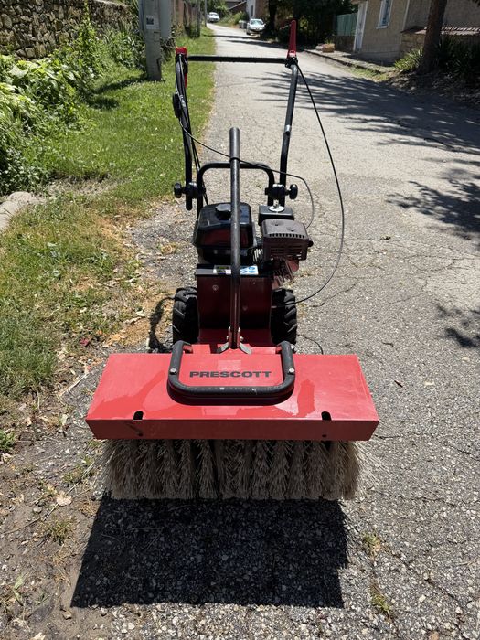 Бензинова Самоходна моторна метла 6,4hp