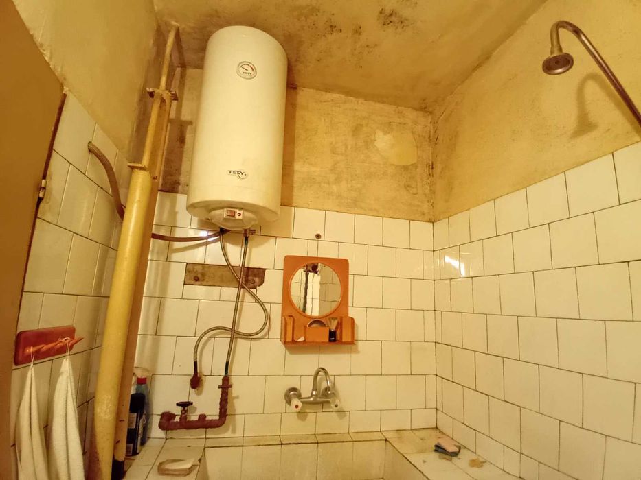 Продава се Двустаен апартамент в Ловеч, Широк център - 63 кв.м за 651 €/кв.м - Снимка #21